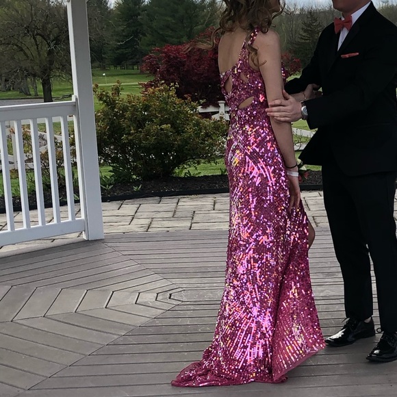 Size 0 prom dress - Picture 2 of 2